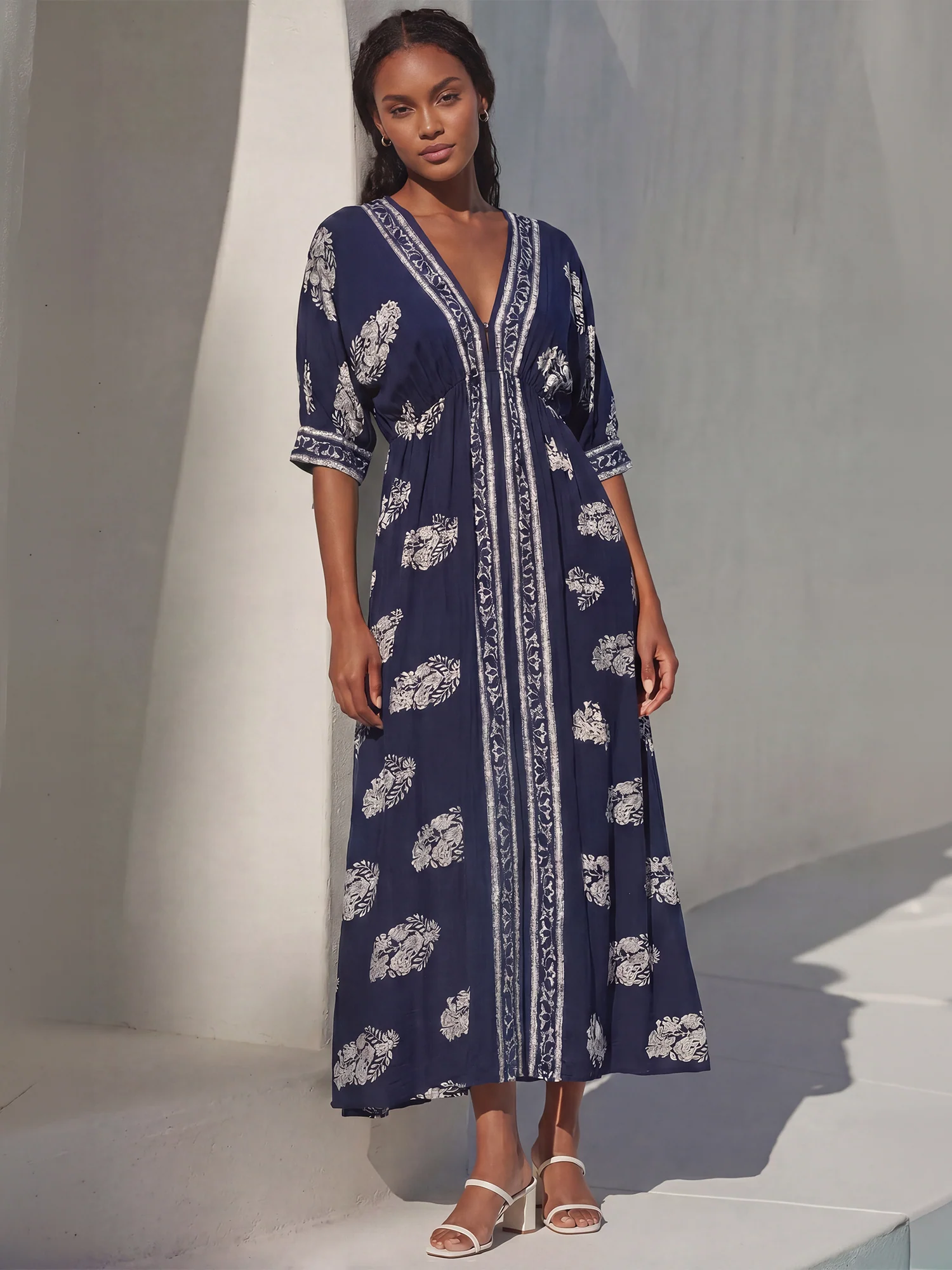 Short sleeve V Neck Border Print Woven Midi Dress - Image 5