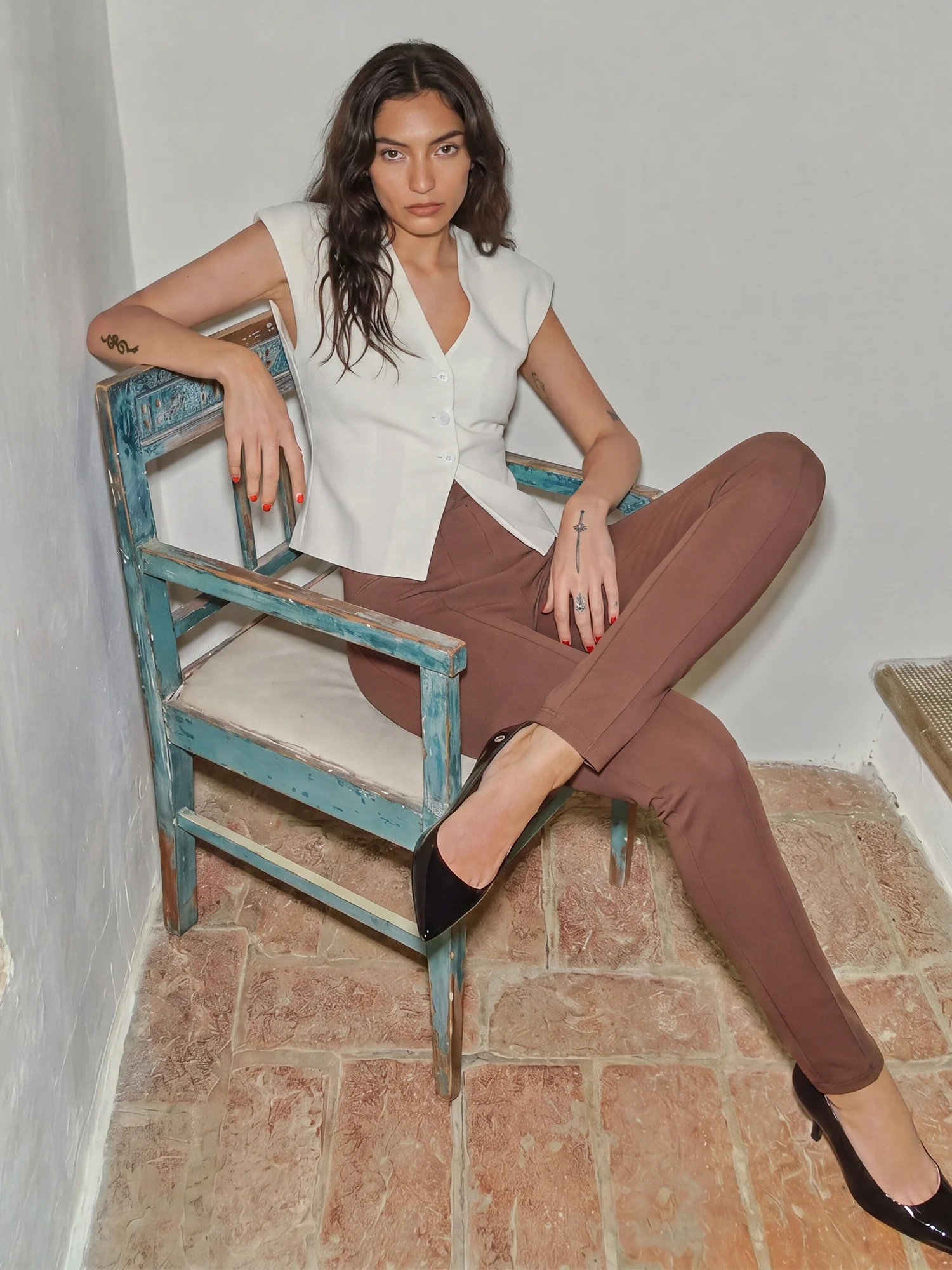 High Waisted Fitted Skinny Ponte Pants with Button Details - Image 5