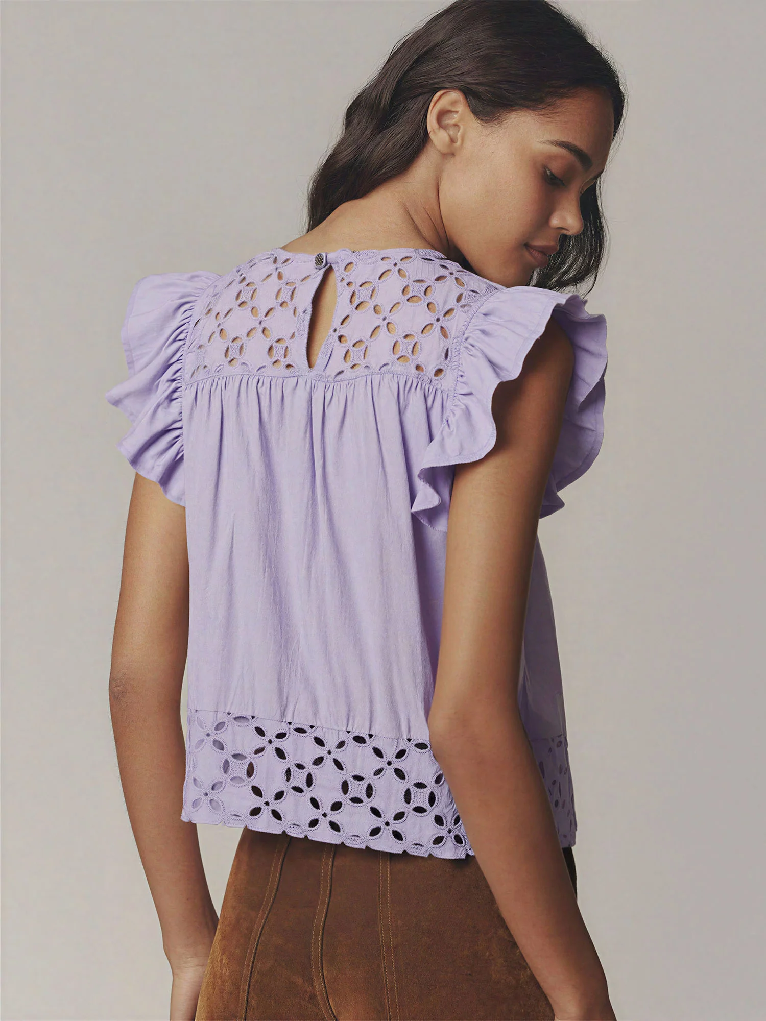 Ruffle Short Sleeve With Embo Detail Top - Image 3