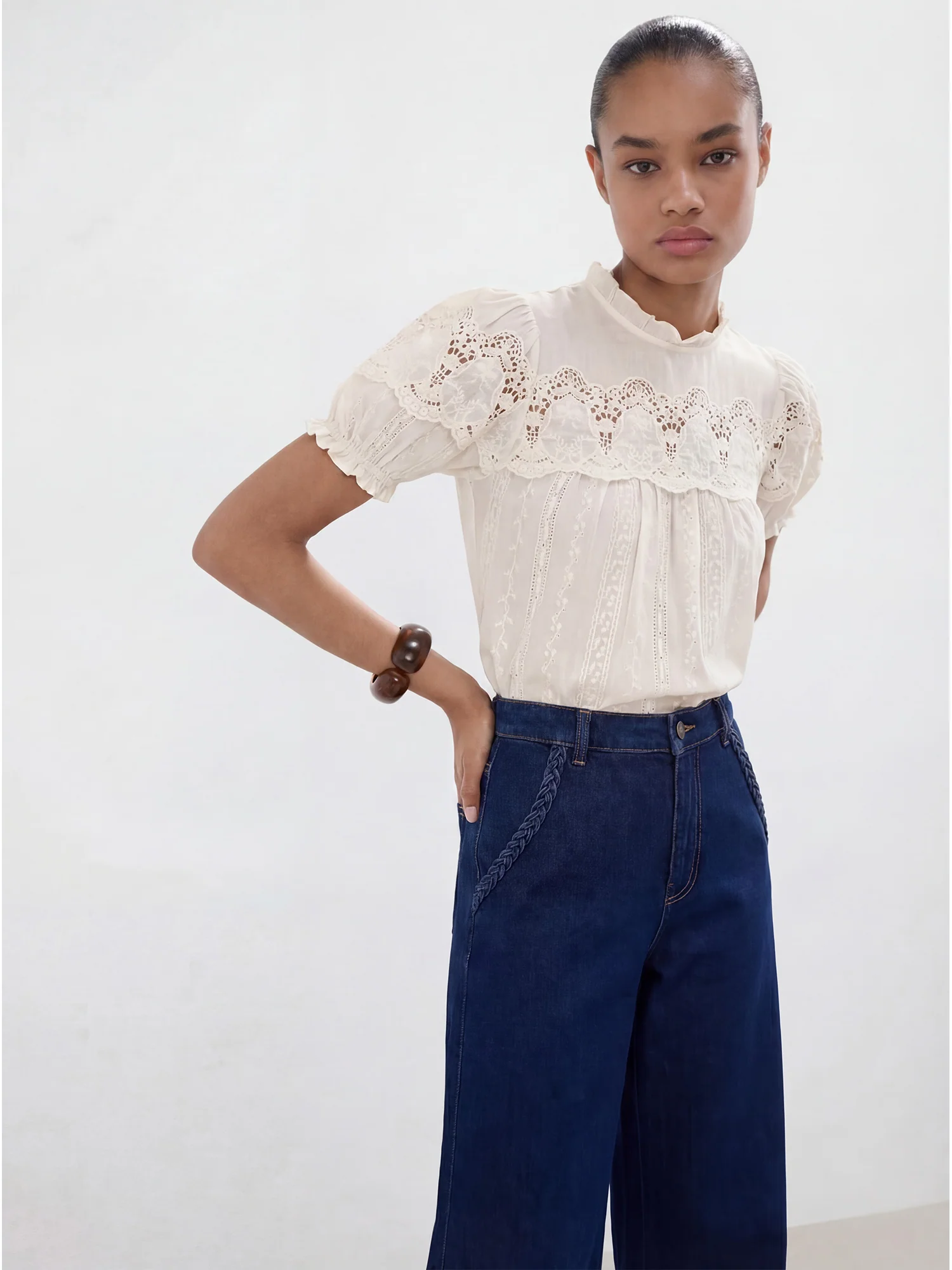 Short Sleeve Lace Collar Blouse - Image 4