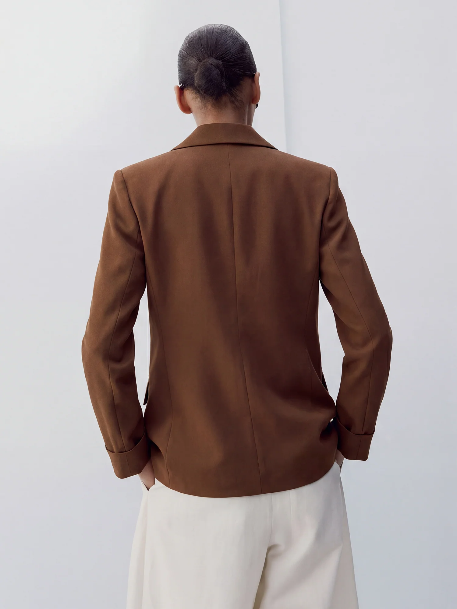 Vertigo Classic One Button Blazer - Image 12